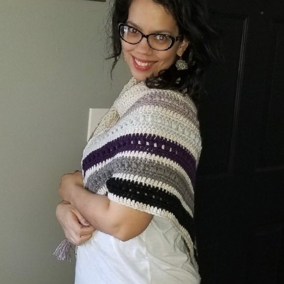 Shawl - Picture 3 of 4